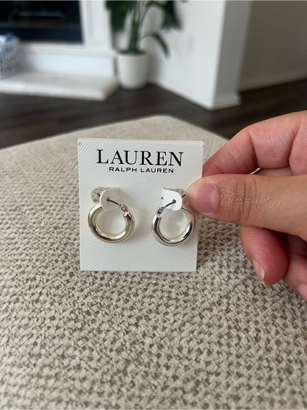 NEW LAUREN Ralph Lauren Petite Hoop Earrings Silver One‎ Size Chunky